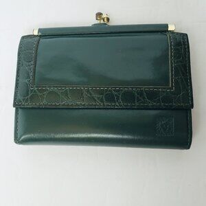 Anne Klein St. Thomas Vintage Y2K Embossed Leather Trifold Green Wallet
